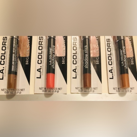 2pack Assorted Creamy metallic eye Shadow stick & marshmallow eye pencils Free - Picture 6 of 17